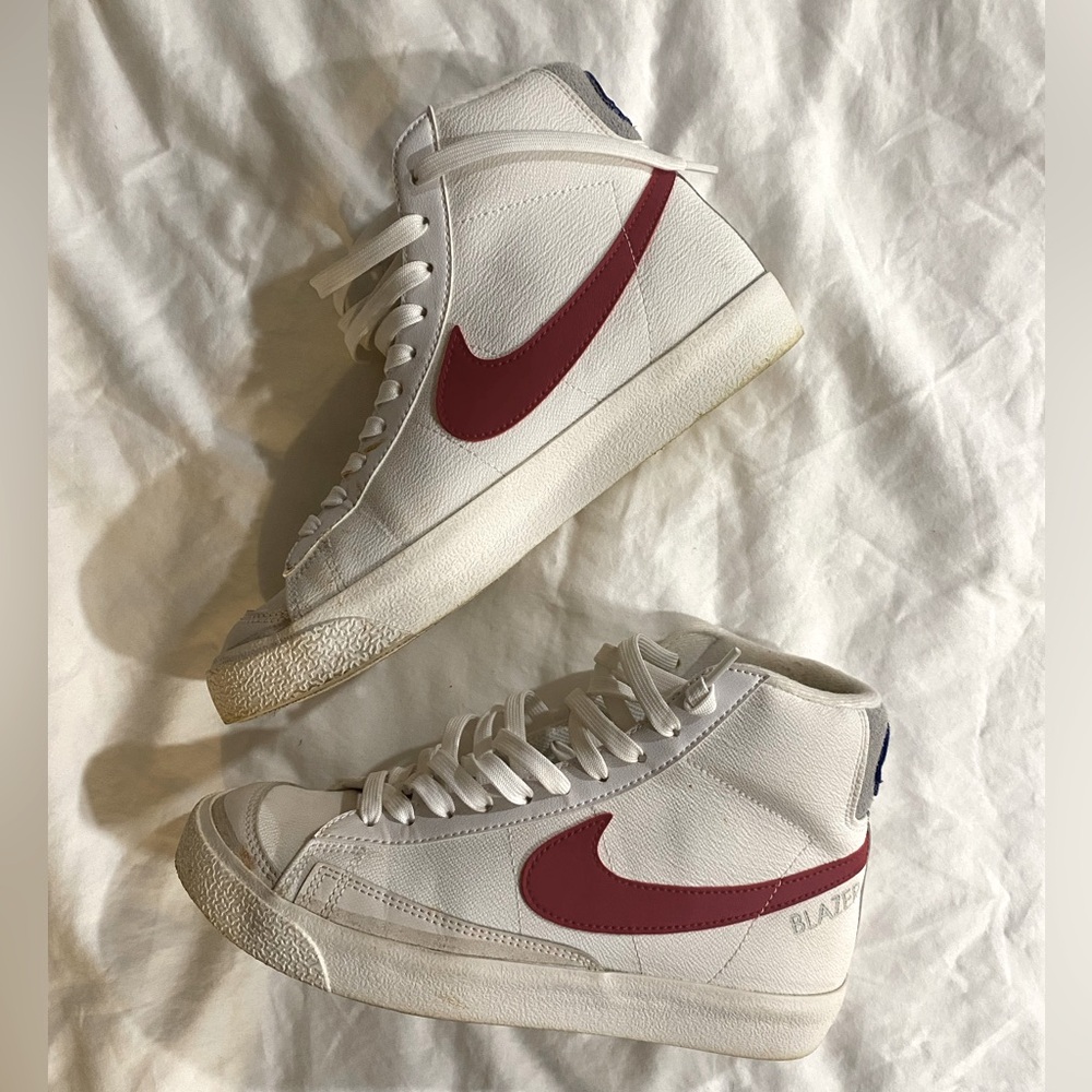 Nike Blazer Mid ‘77 Sneakers Y5.5/W7 white, red, blue